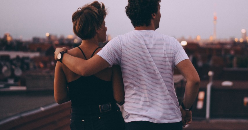Salah Satu Rahasia Agar Hubungan Yang Lama Tetap Hangat Dan Romantis